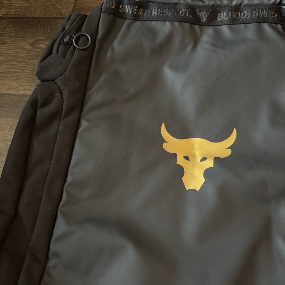 Under Armour UA Project Rock Duffle Backpack Bag Black Gold Gym $130 NEW - Picture 2 of 8